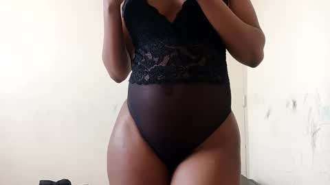 Snapshot of malimaya chatting on 12, 10, 2025 Malimaya online show from 12, 10, 2025