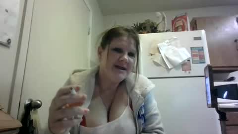 Snapshot of malinda702 chatting on 11, 2, 2025 malinda702 online show from 11, 2, 2025