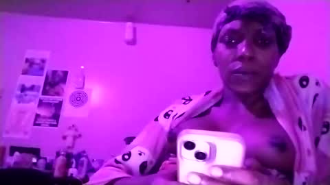 Snapshot of malissabanks chatting on 2, 12, 2025 Beauty IS Her Name BABY online show from 2, 12, 2025