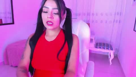 Snapshot of mallorie_owens chatting on 22, 4, 2026 Mallorie online show from 22, 4, 2026