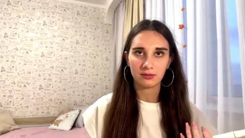 Snapshot of mallorydamann chatting on 20, 11, 2025 Lory online show from 20, 11, 2025