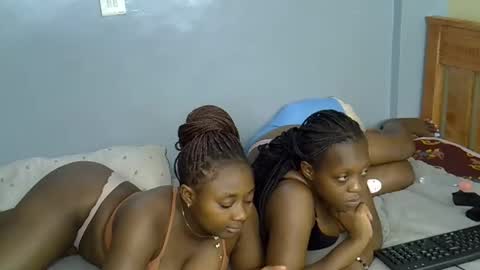 mama_pussie online show from 28, 11, 2025