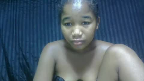 Snapshot of mamieriela chatting on 5, 2, 2026 mamieriela online show from 5, 2, 2026