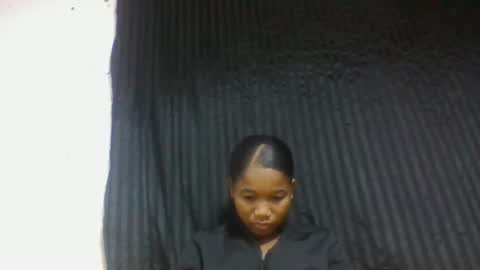 Snapshot of mamieriela chatting on 10, 2, 2026 mamieriela online show from 10, 2, 2026