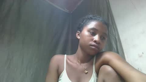 Snapshot of mamieriela chatting on 12, 4, 2026 mamieriela online show from 12, 4, 2026