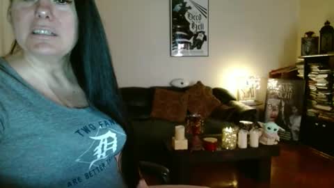 mandaloriangirlsfight online show from 8, 3, 2026