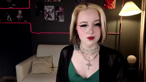 Luna online show from 11, 4, 2026