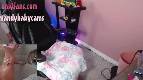 Snapshot of mandybabyxxx chatting on 14, 10, 2025 MandyBabyXXX online show from 14, 10, 2025