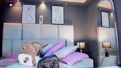 Snapshot of manellyksparklee chatting on 6, 6, 2026 manellyksparklee online show from 6, 6, 2026