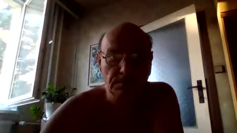 Snapshot of manes5858 chatting on 18, 6, 2026 manes5858 online show from 18, 6, 2026