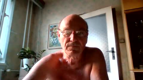 Snapshot of manes5858 chatting on 28, 6, 2026 manes5858 online show from 28, 6, 2026