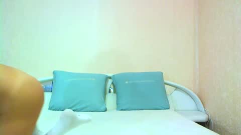 Snapshot of mangostrip chatting on 4, 3, 2025 MangoStrip online show from 4, 3, 2025