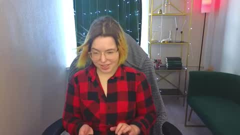 manic_pixie_ online show from 26, 1, 2025