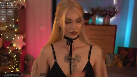 Snapshot of manifreyja chatting on 29, 4, 2026 Amelie online show from 29, 4, 2026