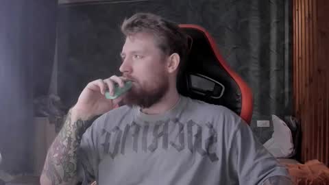 Snapshot of manjerk_on_cb chatting on 26, 11, 2025 Arthur online show from 26, 11, 2025