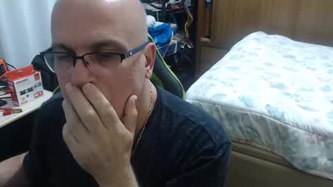 manotcheblu online show from 5, 4, 2026