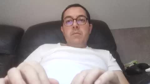 manu5933 online show from 8, 11, 2025