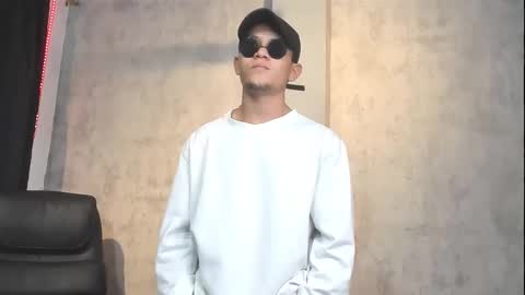 Manuel online show from 6, 11, 2025