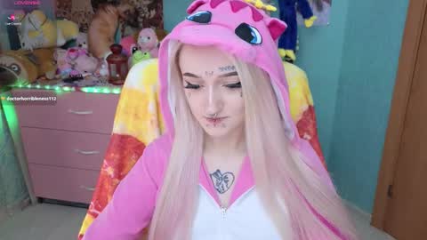 Manuela online show from 24, 11, 2025