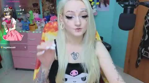 Snapshot of manuela_unicorn chatting on 8, 7, 2026 Manuela online show from 8, 7, 2026