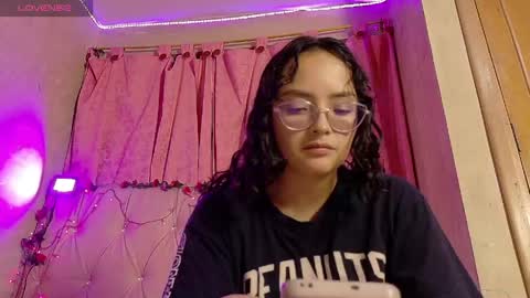 Snapshot of manumeow_ chatting on 22, 5, 2026 Manu online show from 22, 5, 2026