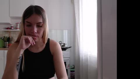 Snapshot of manyamania chatting on 3, 12, 2025 Prosto Maria online show from 3, 12, 2025