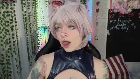 Snapshot of mao_me_meow chatting on 17, 7, 2026 Sasha online show from 17, 7, 2026