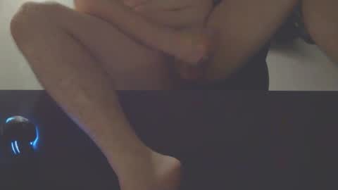 Snapshot of maplefuboi chatting on 7, 10, 2025 maplefuboi online show from 7, 10, 2025