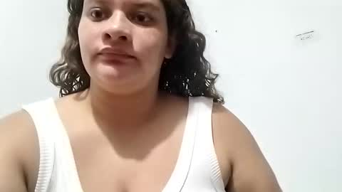 Snapshot of mara_lopez001 chatting on 17, 5, 2026 mara_lopez001 online show from 17, 5, 2026