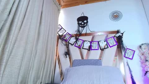 Snapshot of maraa_x chatting on 29, 10, 2025 maraa_x online show from 29, 10, 2025