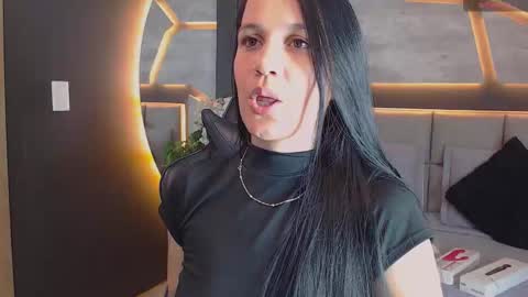 Mara Hanson online show from 19, 12, 2025