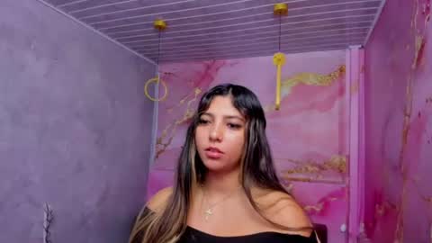 Snapshot of maraluna__ chatting on 5, 7, 2026 maraluna__ online show from 5, 7, 2026