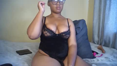Snapshot of maraya_gold chatting on 19, 12, 2024 maraya_gold online show from 19, 12, 2024