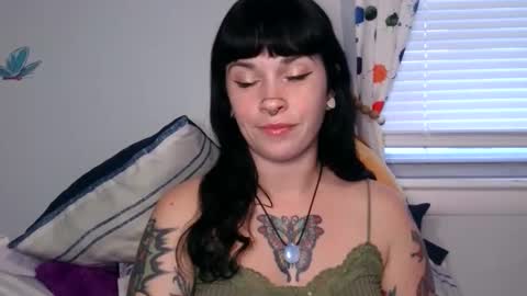 MarcelineAltaria online show from 2, 12, 2025