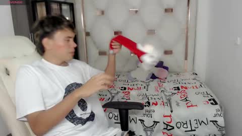Snapshot of marco_jrs chatting on 17, 12, 2024 marco_jrs online show from 17, 12, 2024