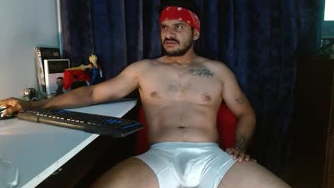 Snapshot of marcus_phoenix chatting on 18, 11, 2025 Marcus online show from 18, 11, 2025