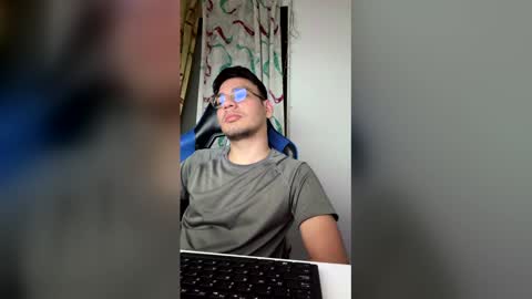 Snapshot of marcuswildx chatting on 16, 12, 2025 marcus online show from 16, 12, 2025