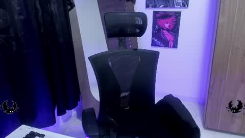 Snapshot of marcydark___ chatting on 23, 7, 2026 help me with 100 hands up online show from 23, 7, 2026