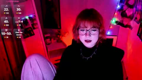 Snapshot of margaret_red chatting on 11, 9, 2025 Margaret online show from 11, 9, 2025