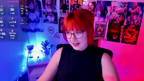Snapshot of margaret_red chatting on 7, 10, 2025 Margaret online show from 7, 10, 2025