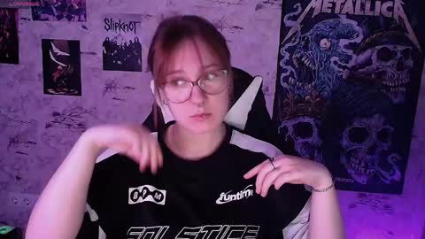 Snapshot of margaret_red chatting on 22, 5, 2026 Margaret online show from 22, 5, 2026