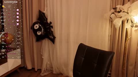 Snapshot of margeritirell chatting on 12, 11, 2025 Margo online show from 12, 11, 2025