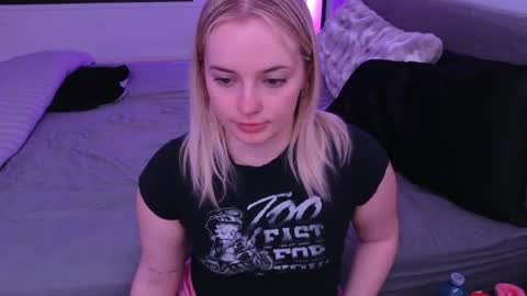 margot_robbie7 online show from 15, 5, 2026