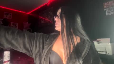 Mari Bee online show from 16, 3, 2026