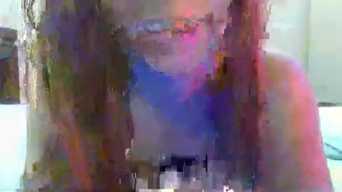 Mareu online show from 10, 11, 2025