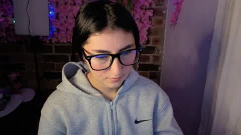 Snapshot of mariagh_ chatting on 28, 4, 2026 Maria online show from 28, 4, 2026