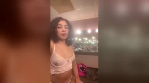 mariahlover22 online show from 2, 4, 2026