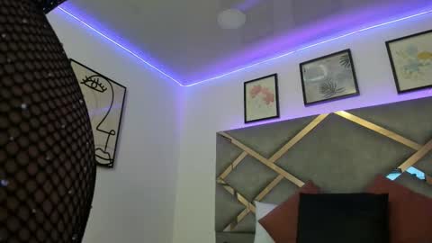 Snapshot of marian_pinzon chatting on 4, 3, 2025 Marian online show from 4, 3, 2025