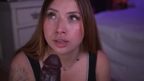 Mariana Castro online show from 29, 10, 2025