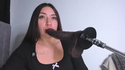 Snapshot of mariana_castro9 chatting on 16, 7, 2026 Mariana Castro online show from 16, 7, 2026